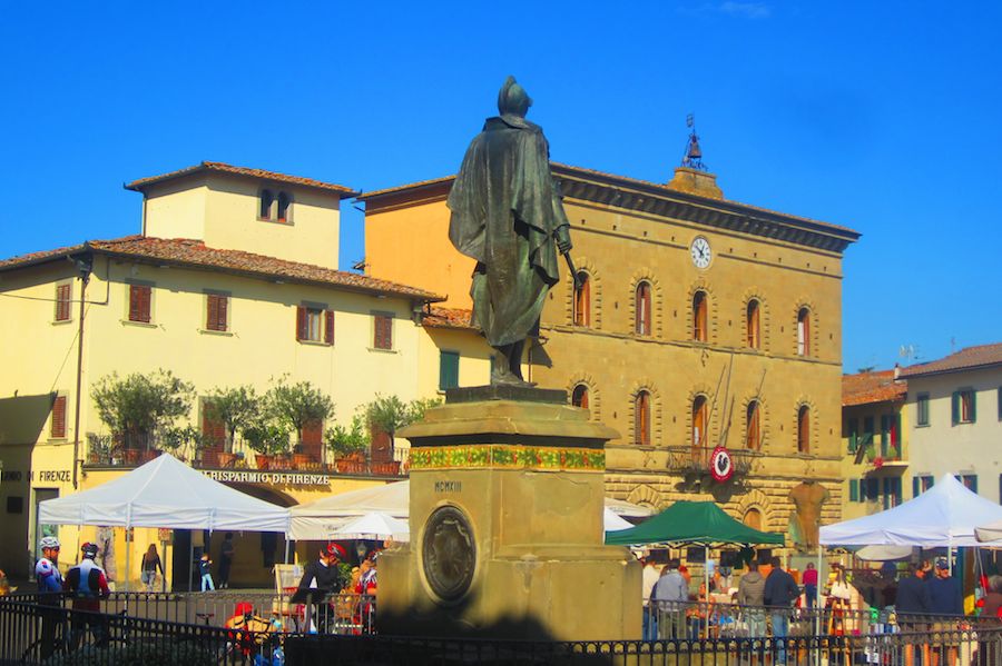 Le beau village de Greve in Chianti, avec sa grande place. 