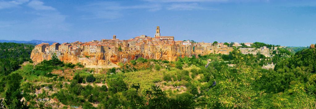 La beauté du village de Pitigliano, dans la Maremme.